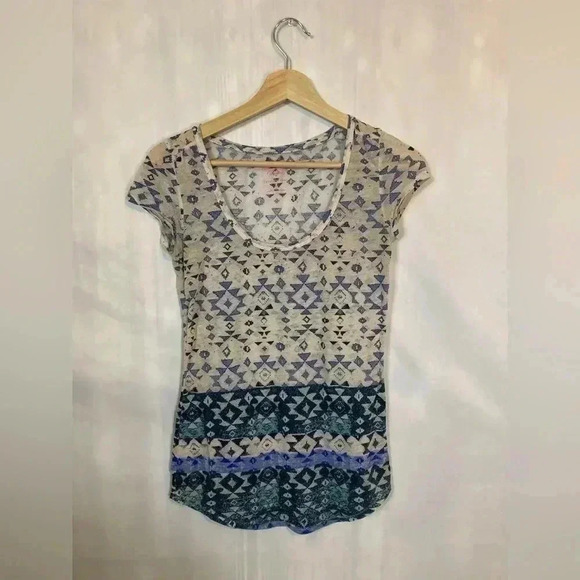 American Eagle favorite tee - Picture 1 of 3